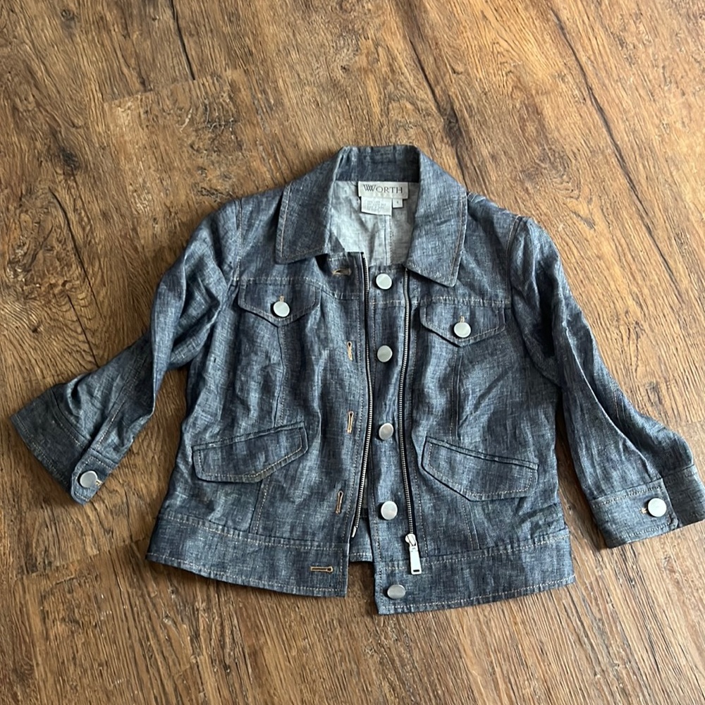 The cutest little jean jacket. Just outgrew but absolutely loved it. Size 4